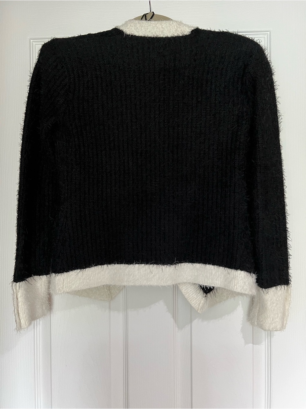 L'AGENCE Black & White Fuzzy Knit Blazer Cardigan - Picture 10 of 11